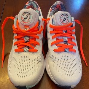 Women’s ASICS FF Blast Running Shoe. Size 8.5